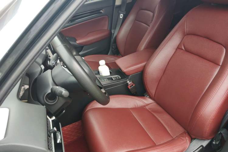 Used Honda Civic 2023 240TURBO CVT Dynamic · Center Stage Special Edition Left Front Seat