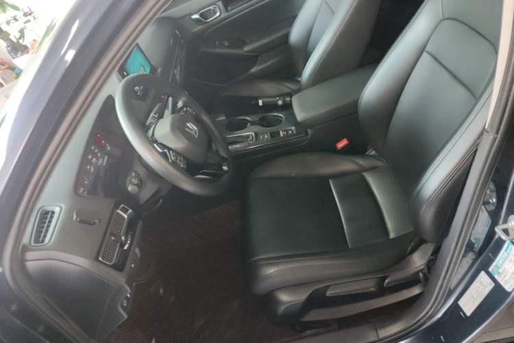 Used Honda Civic 2023 240TURBO CVT Dynamic Edition Left Front Seat