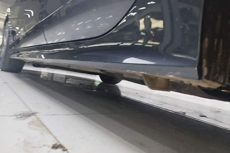 Used Honda Civic 2023 240TURBO CVT Dynamic · Center Stage Special Edition Left Side Sill