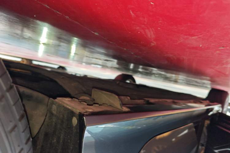 Used Honda Civic 2023 240TURBO CVT Dynamic Edition Left Side Sill