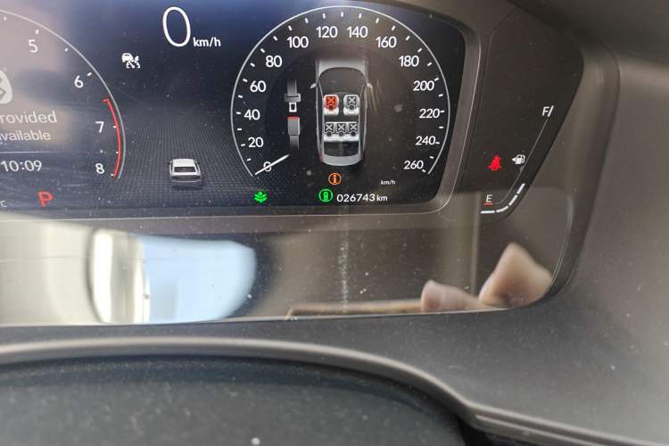 Used Honda Civic 2023 240TURBO CVT Dynamic Edition Odometer Close Up