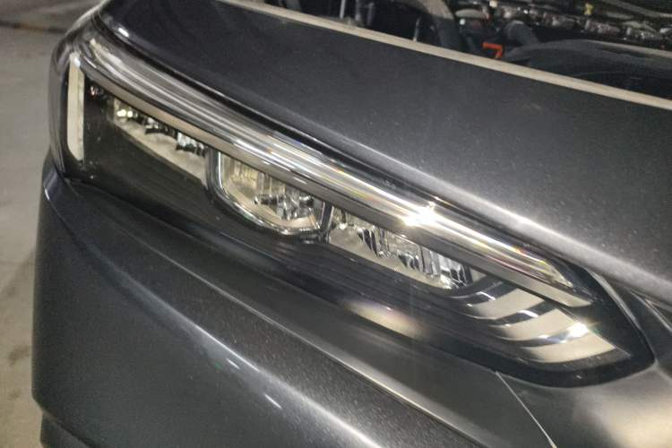 Used Honda Civic 2023 240TURBO CVT Dynamic Edition Right Front Headlight