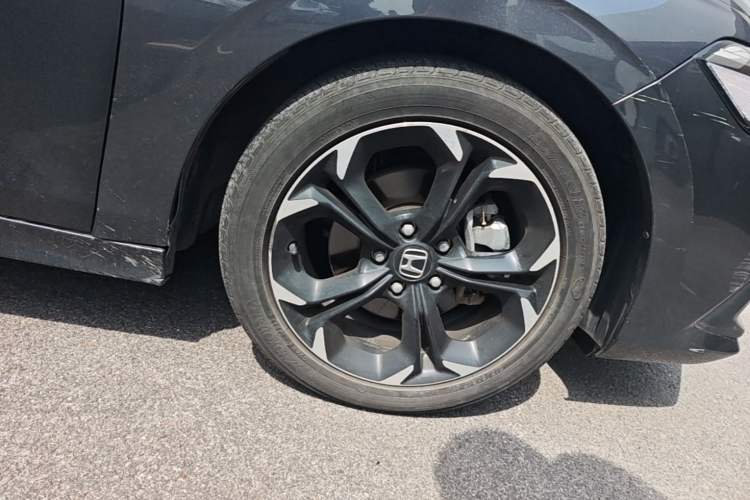 Used Honda Civic 2023 2.0L eHEV Sharp Edition Right Front Wheel Hub