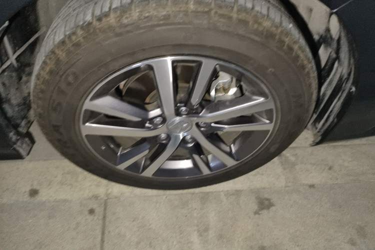 Used Honda Civic 2023 240TURBO CVT Dynamic Edition Right Front Wheel Hub