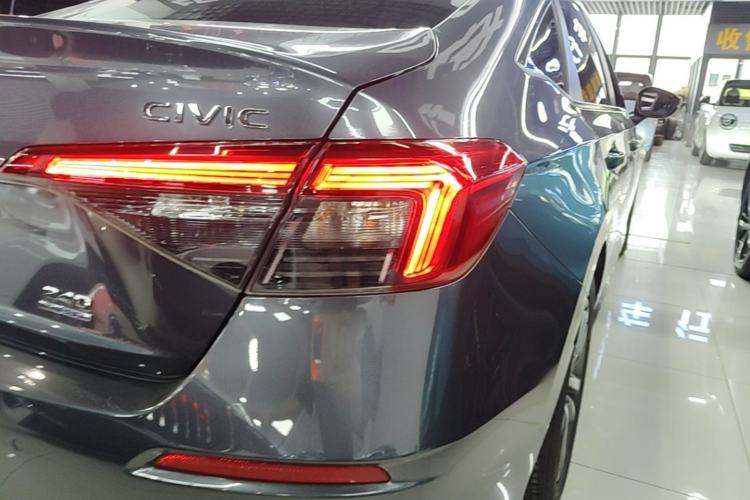 Used Honda Civic 2023 240TURBO CVT Dynamic · Center Stage Special Edition Right Rear Taillight
