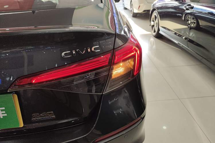 Used Honda Civic 2023 240TURBO CVT Dynamic Edition Right Rear Taillight