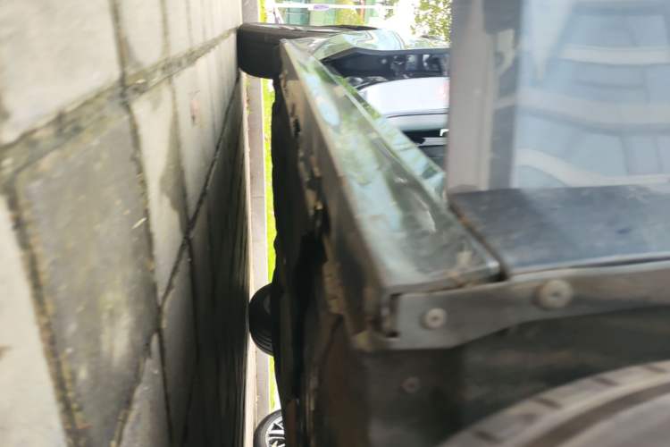 Used Honda Civic 2023 240TURBO CVT Dynamic · Center Stage Special Edition Right Side Sill