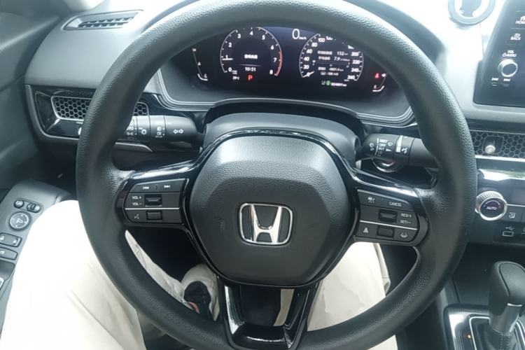 Used Honda Civic 2023 240TURBO CVT Dynamic · Center Stage Special Edition Steering Wheel