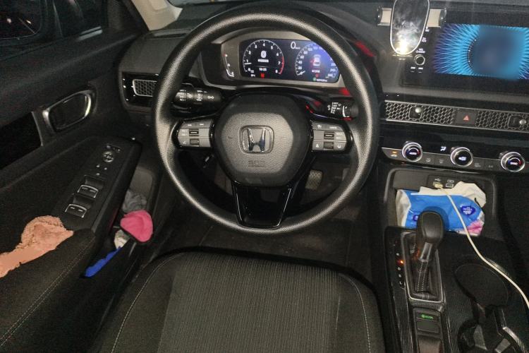 Used Honda Civic 2023 240TURBO CVT Dynamic Edition Steering Wheel