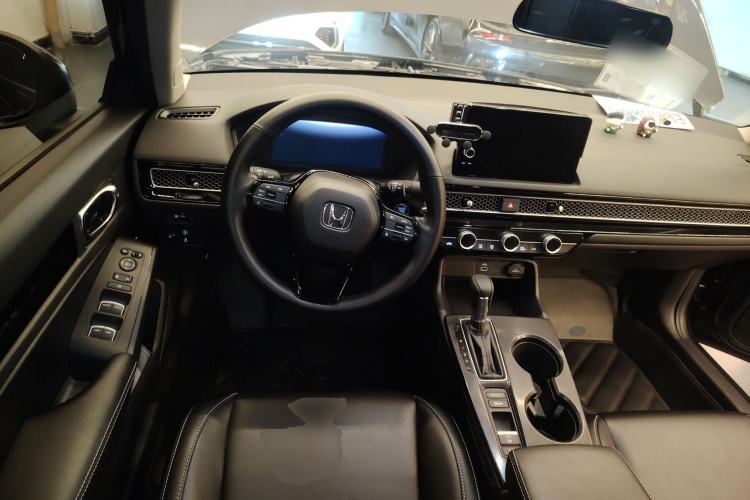 Used Honda Civic 2023 240TURBO CVT Dynamic Edition Steering Wheel
