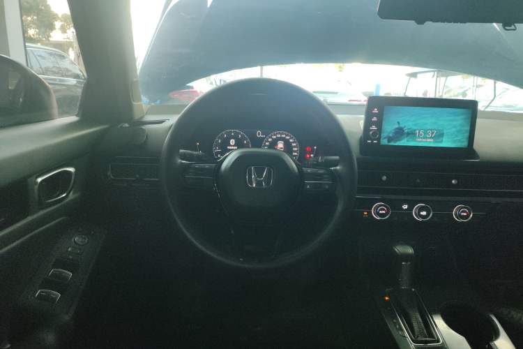Used Honda Civic 2023 240TURBO CVT Dynamic Edition Steering Wheel