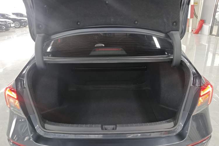 Used Honda Civic 2023 240TURBO CVT Dynamic Edition Trunk