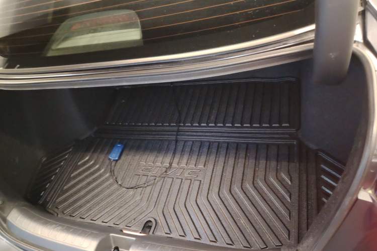 Used Honda Civic 2023 240TURBO CVT Dynamic Edition Trunk