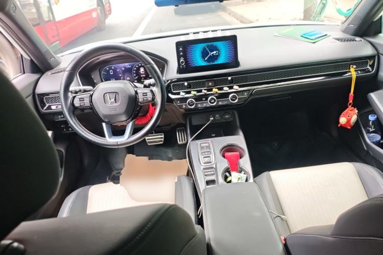 Used Honda Civic 2023 2.0L eHEV Swift Edition Center Console