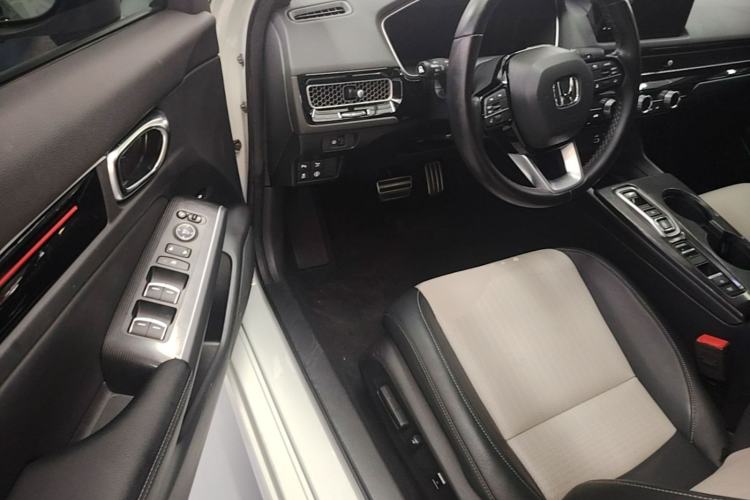 Used Honda Civic 2023 2.0L eHEV Swift Edition Driver Seat
