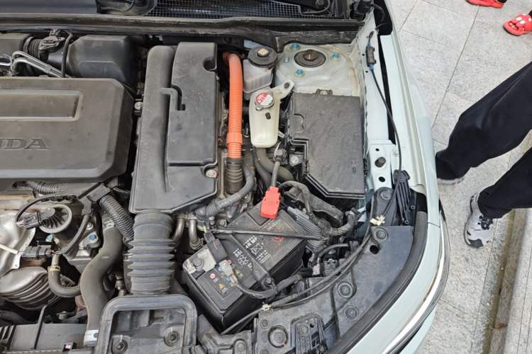 Used Honda Civic 2023 HATCHBACK 2.0L eHEV Extreme Edition Engine Bay Left