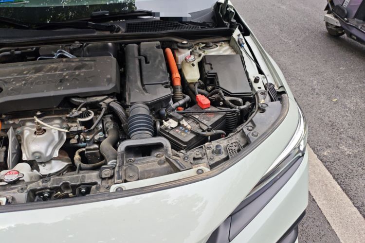 Used Honda Civic 2023 2.0L eHEV Swift Edition Engine Bay Left