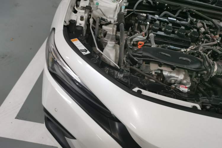 Used Honda Civic 2023 240TURBO CVT Dynamic Edition Engine Bay Right
