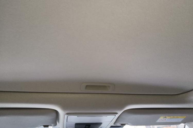 Used Honda Civic 2023 2.0L eHEV Pioneer Edition Headliner