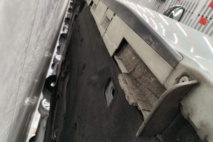 Used Honda Civic 2023 HATCHBACK 2.0L eHEV Extreme Edition Left Side Sill