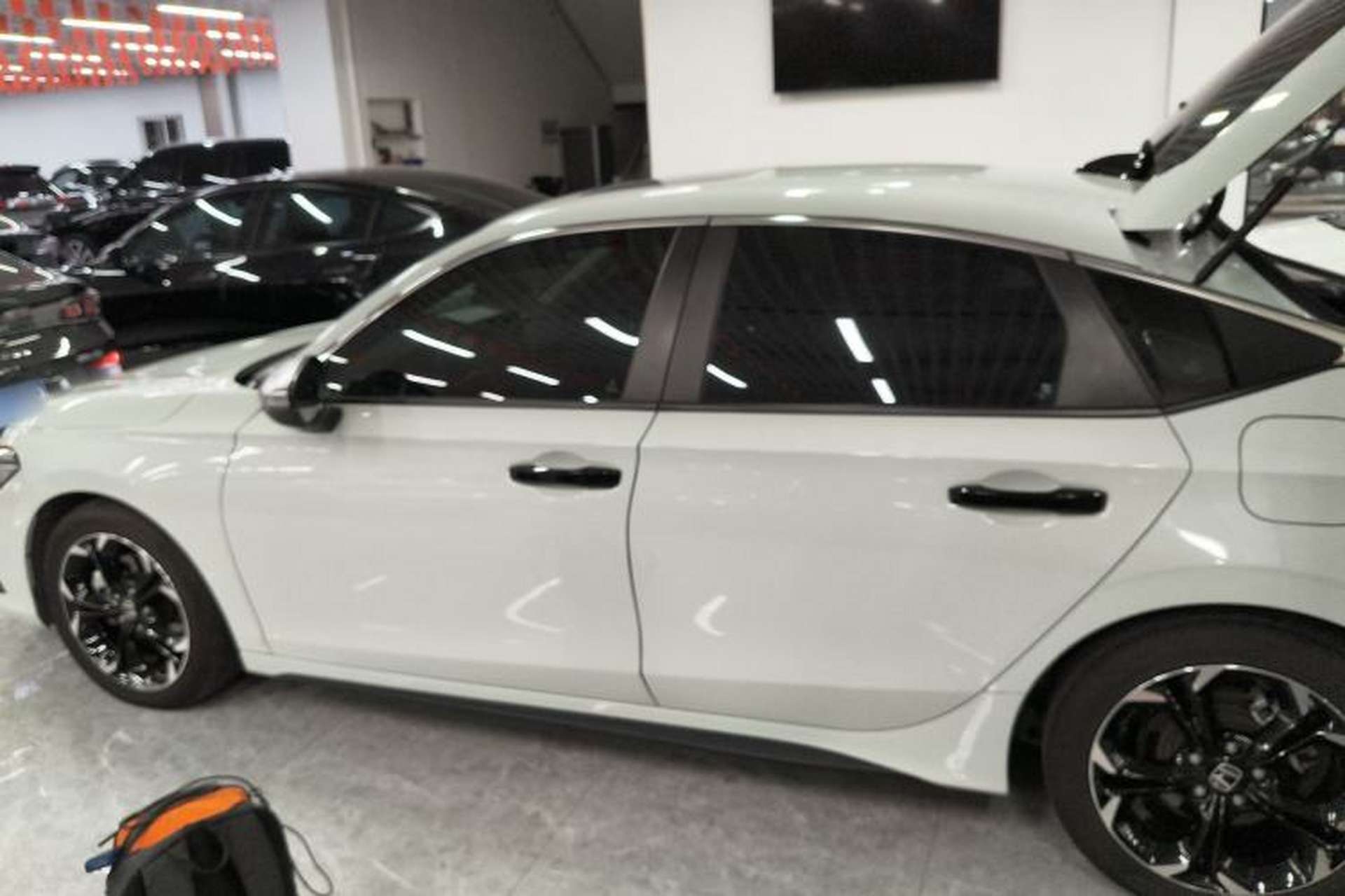 Used Honda Civic 2023 HATCHBACK 2.0L eHEV Extreme Edition Left Side