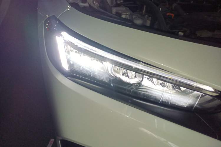 Used Honda Civic 2023 240TURBO CVT Dynamic Edition Right Front Headlight