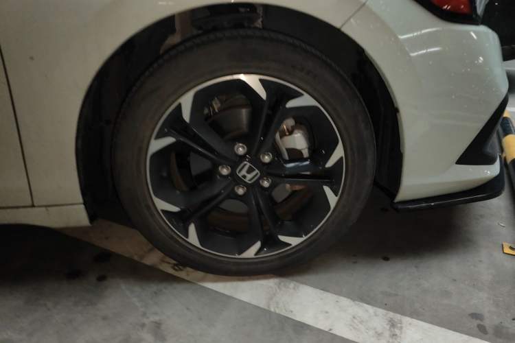 Used Honda Civic 2023 HATCHBACK 2.0L eHEV Extreme Edition Right Front Wheel Hub