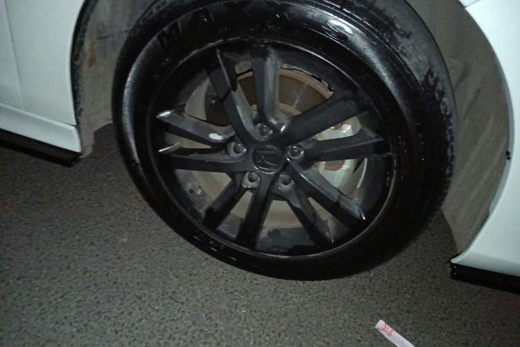 Used Honda Civic 2023 240TURBO CVT Dynamic Edition Right Front Wheel Hub