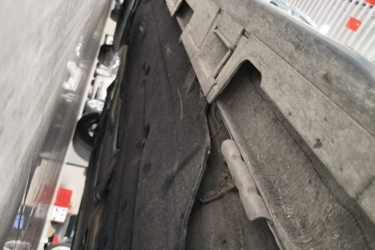 Used Honda Civic 2023 HATCHBACK 2.0L eHEV Extreme Edition Right Side Sill