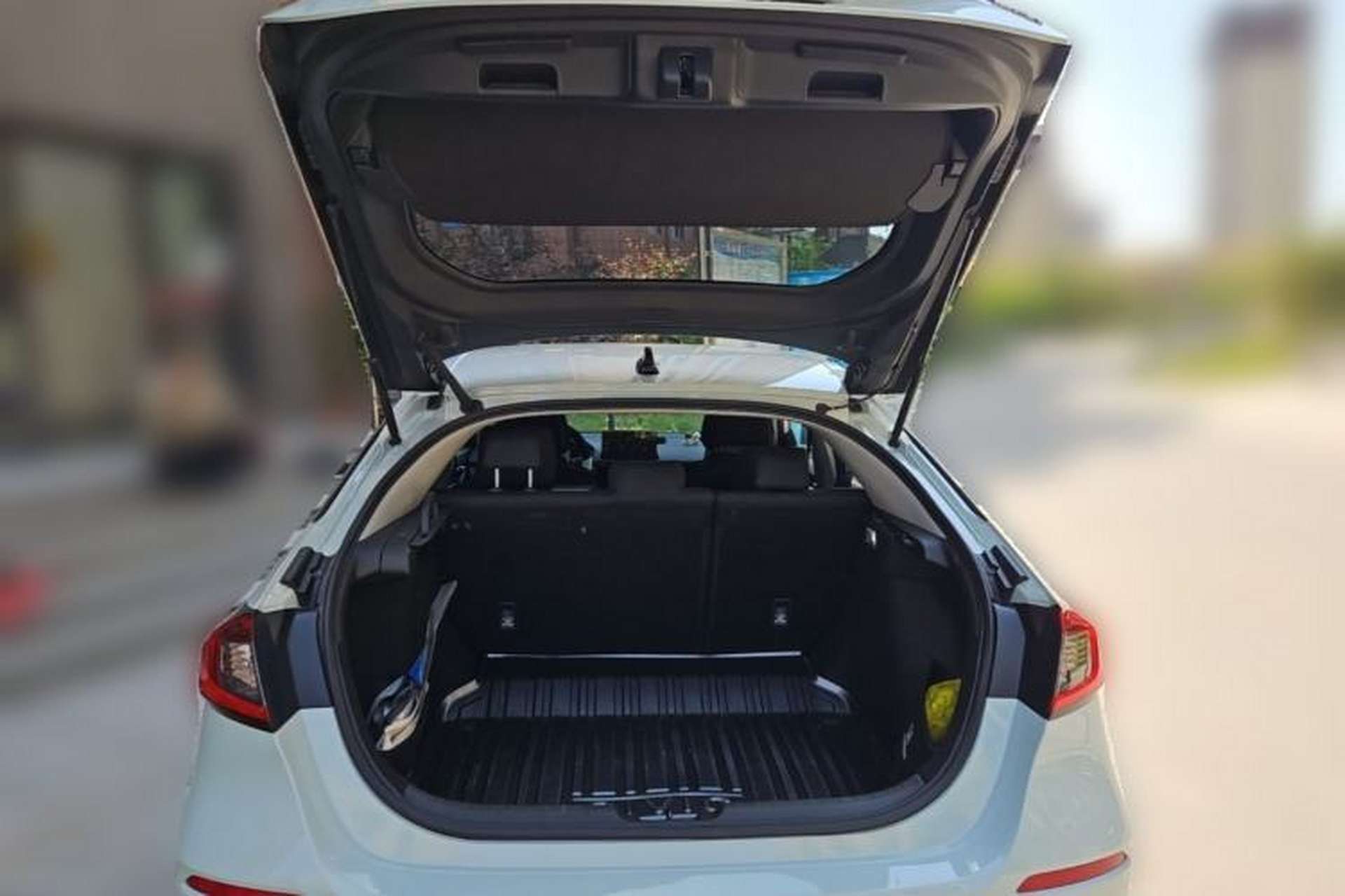 Used Honda Civic 2023 HATCHBACK 2.0L eHEV Extreme Edition Trunk
