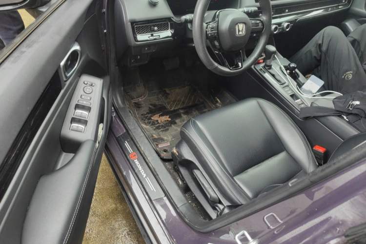 Used Honda Civic 2023 HATCHBACK 240TURBO CVT Zhiyue Edition Driver Seat