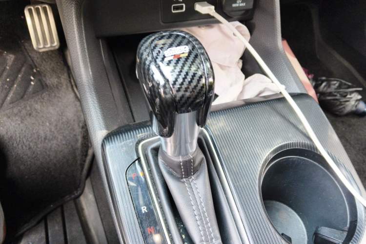 Used Honda Civic 2023 HATCHBACK 240TURBO CVT Extreme Edition Gear Lever