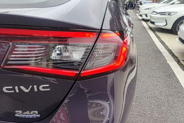 Used Honda Civic 2023 HATCHBACK 240TURBO CVT Zhiyue Edition Right Rear Taillight