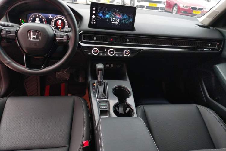 Used Honda Civic 2023 240TURBO CVT Dynamic · Center Stage Special Edition Audio And AC Panel