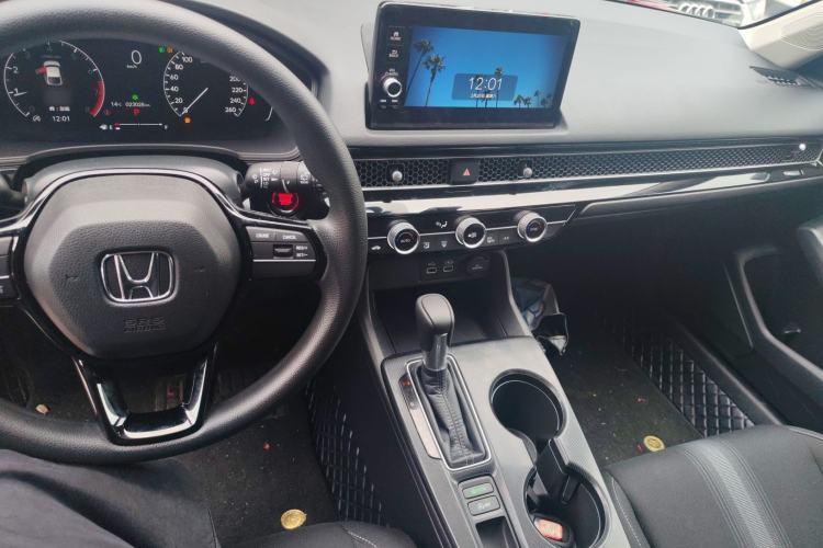 Used Honda Civic 2023 HATCHBACK 240TURBO CVT Zhiyue Edition Center Console