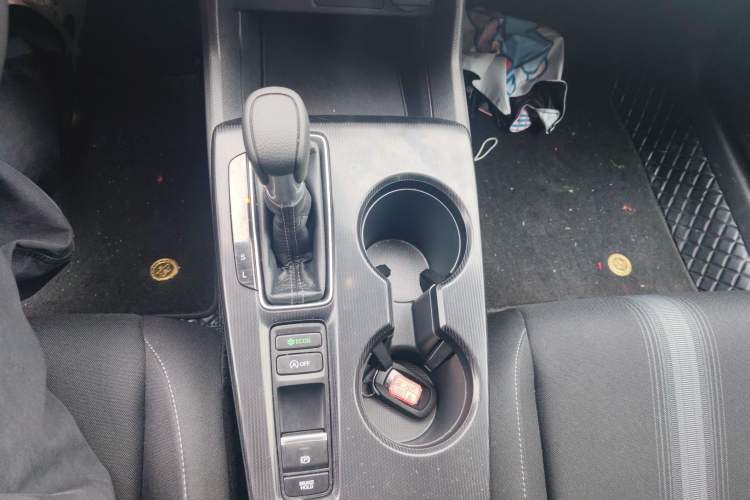 Used Honda Civic 2023 HATCHBACK 240TURBO CVT Zhiyue Edition Gear Lever