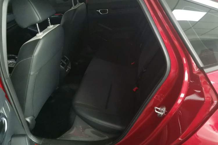 Used Honda Civic 2023 2.0L eHEV Sharp Edition Interior 4
