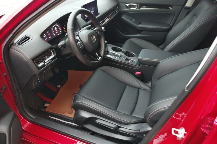 Used Honda Civic 2023 240TURBO CVT Dynamic · Center Stage Special Edition Left Front Seat