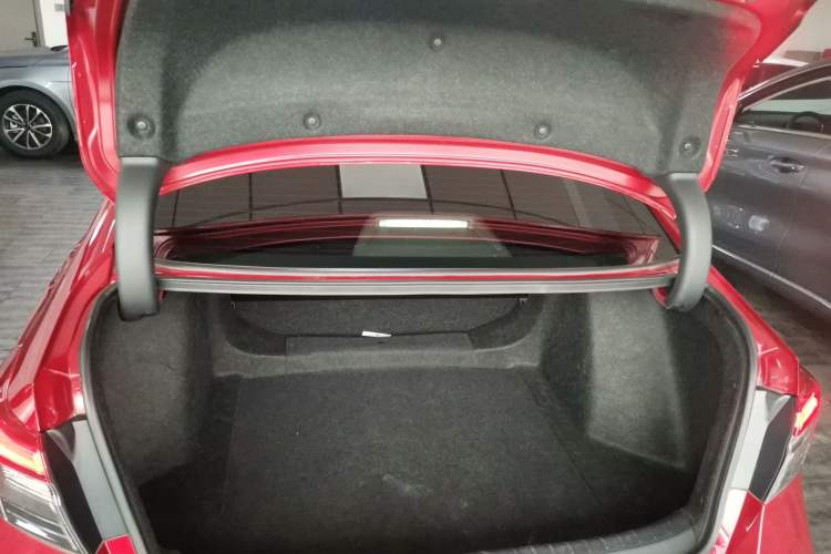 Used Honda Civic 2023 2.0L eHEV Sharp Edition Trunk