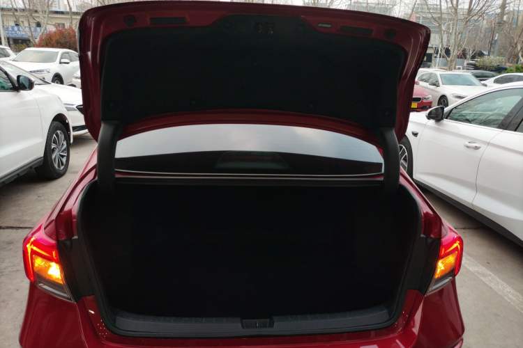 Used Honda Civic 2023 240TURBO CVT Dynamic · Center Stage Special Edition Trunk