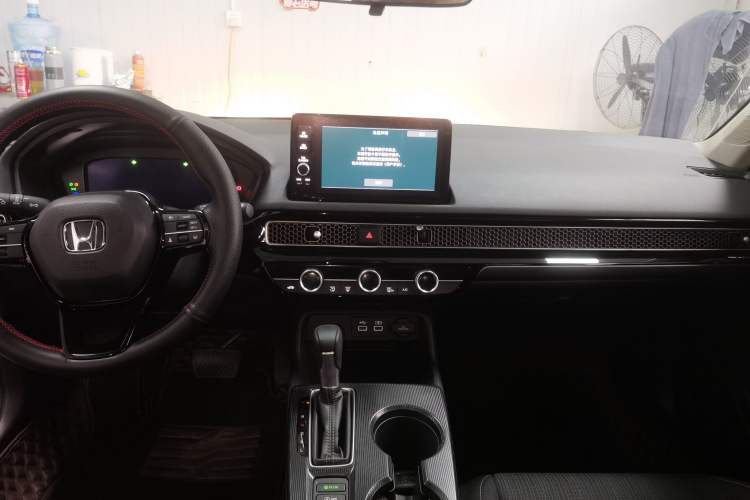 Used Honda Civic 2023 240TURBO CVT Dynamic Edition Audio And AC Panel
