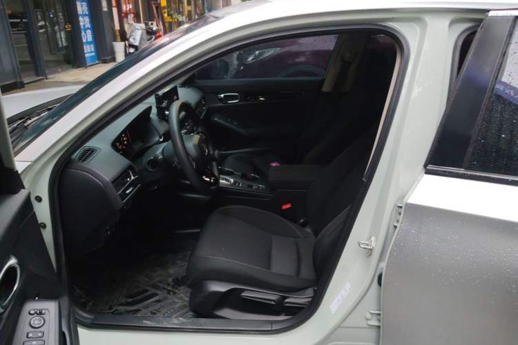 Used Honda Civic 2023 2.0L eHEV Pioneer Edition Driver Seat