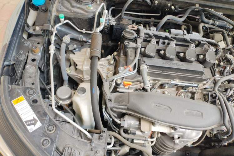 Used Honda Civic 2023 240TURBO CVT Dynamic Edition Engine Bay Right