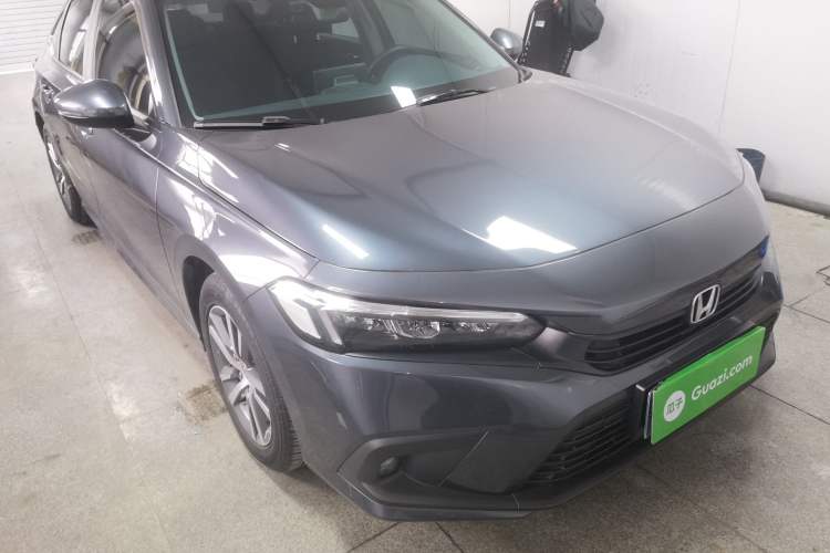 Used Honda Civic 2023 240TURBO CVT Dynamic Edition Front Right 45 Deg