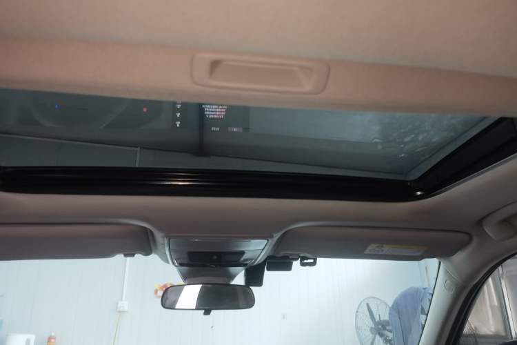 Used Honda Civic 2023 240TURBO CVT Dynamic Edition Headliner