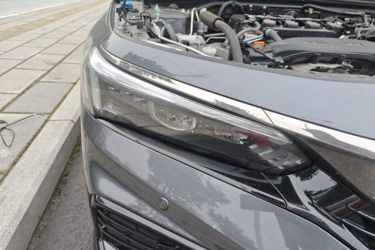 Used Honda Civic 2023 240TURBO CVT Dynamic · Center Stage Special Edition Right Front Headlight