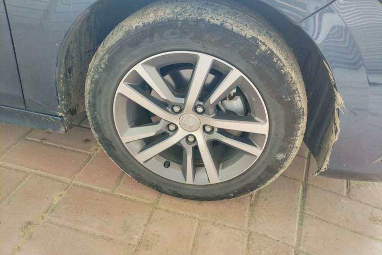 Used Honda Civic 2023 240TURBO CVT Dynamic Edition Right Front Wheel Hub