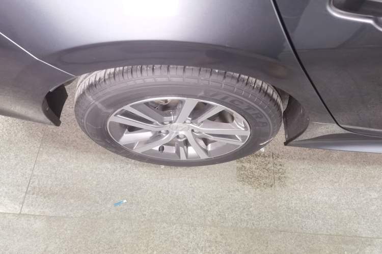 Used Honda Civic 2023 240TURBO CVT Dynamic Edition Right Rear Wheel Hub