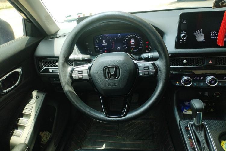 Used Honda Civic 2023 240TURBO CVT Dynamic Edition Steering Wheel