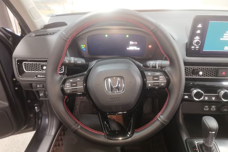 Used Honda Civic 2023 240TURBO CVT Dynamic Edition Steering Wheel